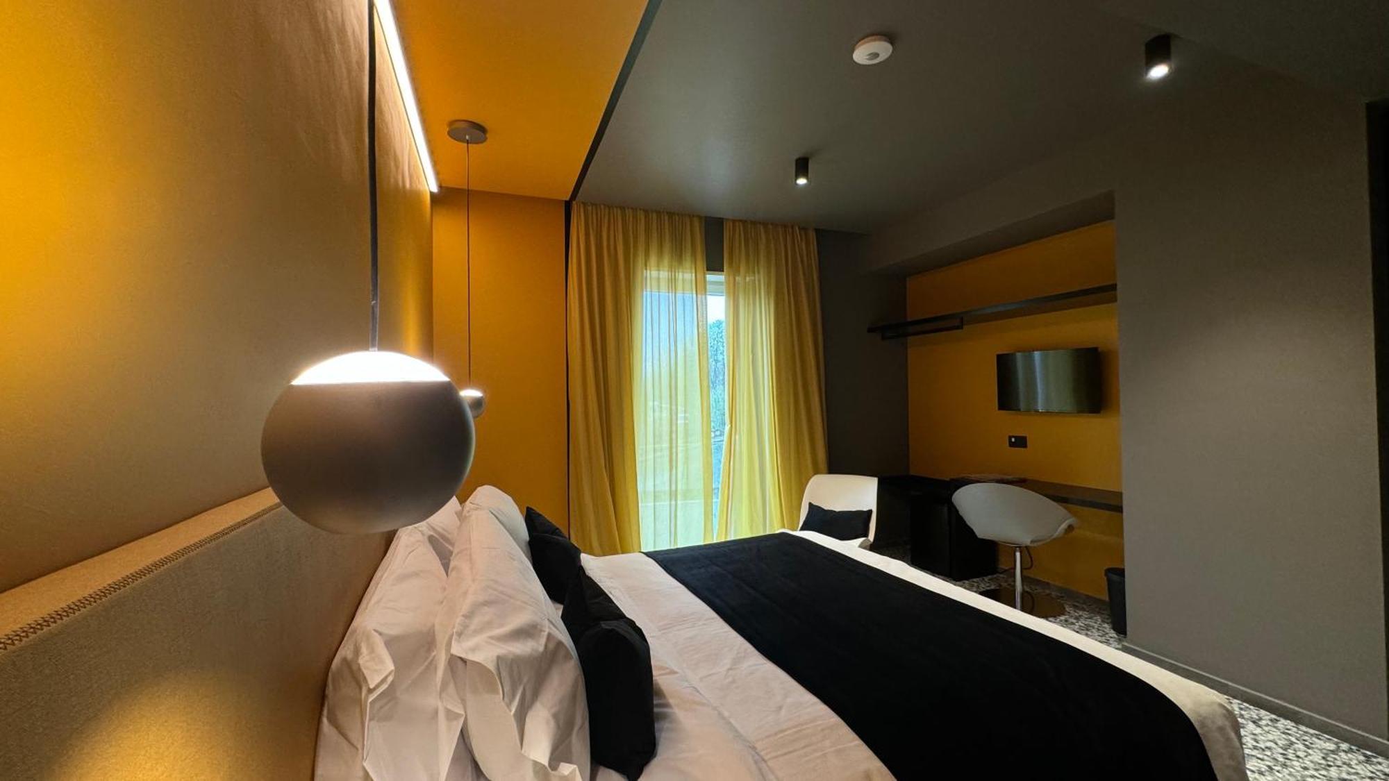 Nola Boutique Hotel Nbh Екстериор снимка