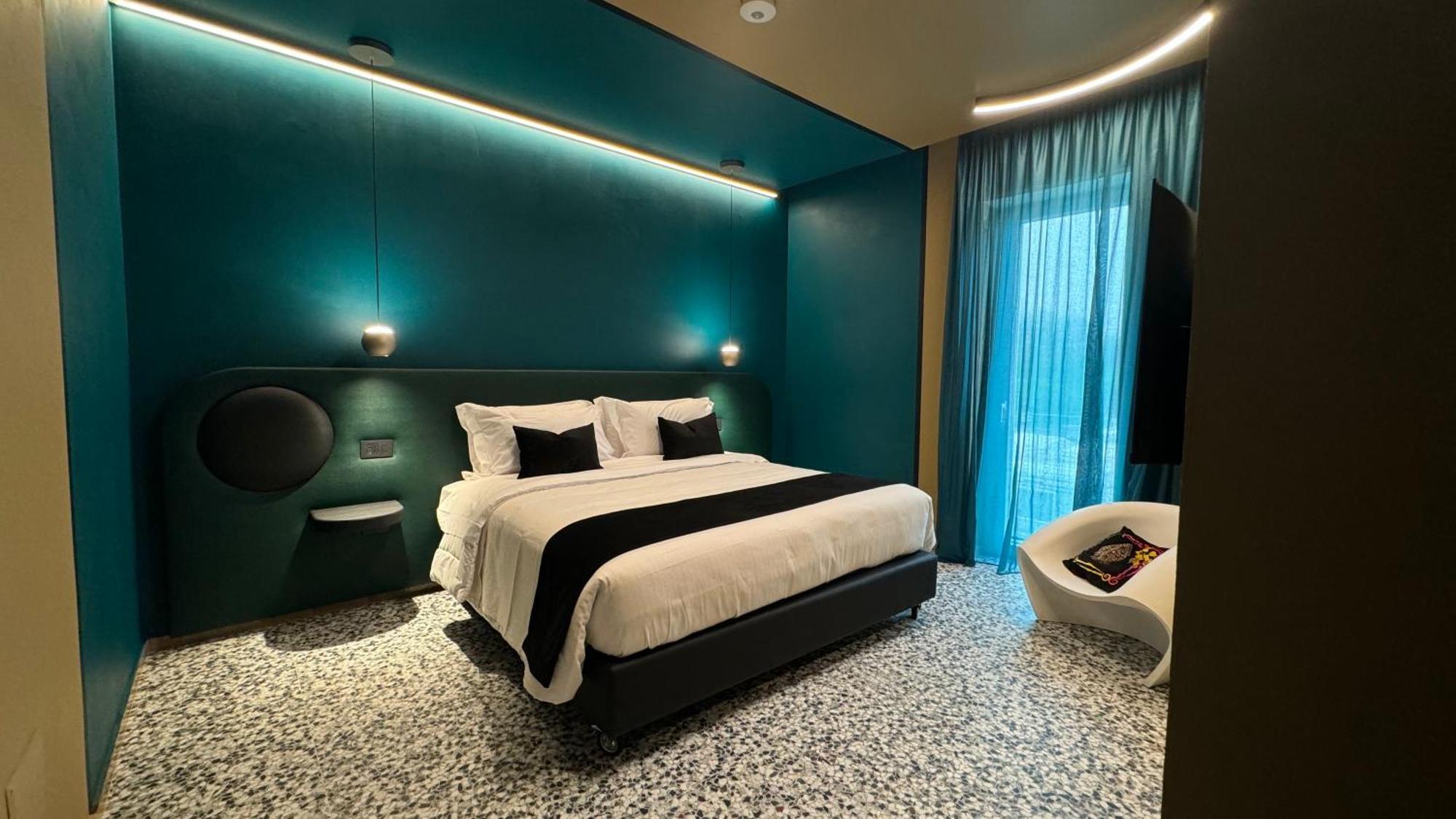 Nola Boutique Hotel Nbh Екстериор снимка